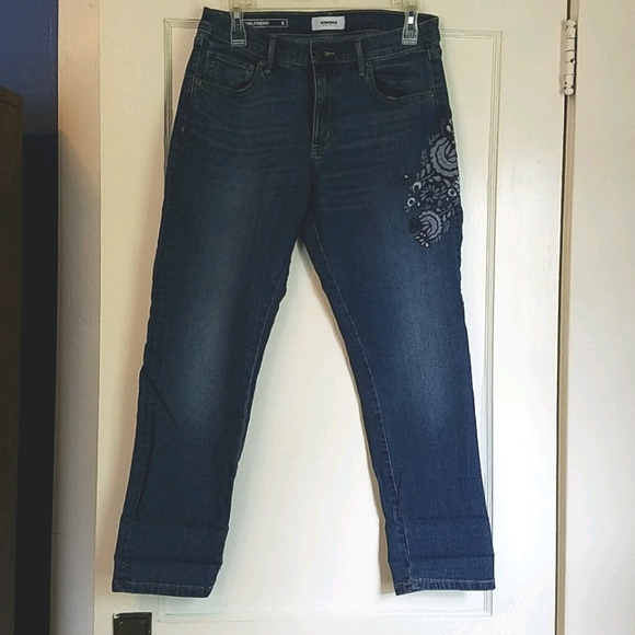 Sonoma Denim - Sonoma Woman's Jeans with flowered embroidery